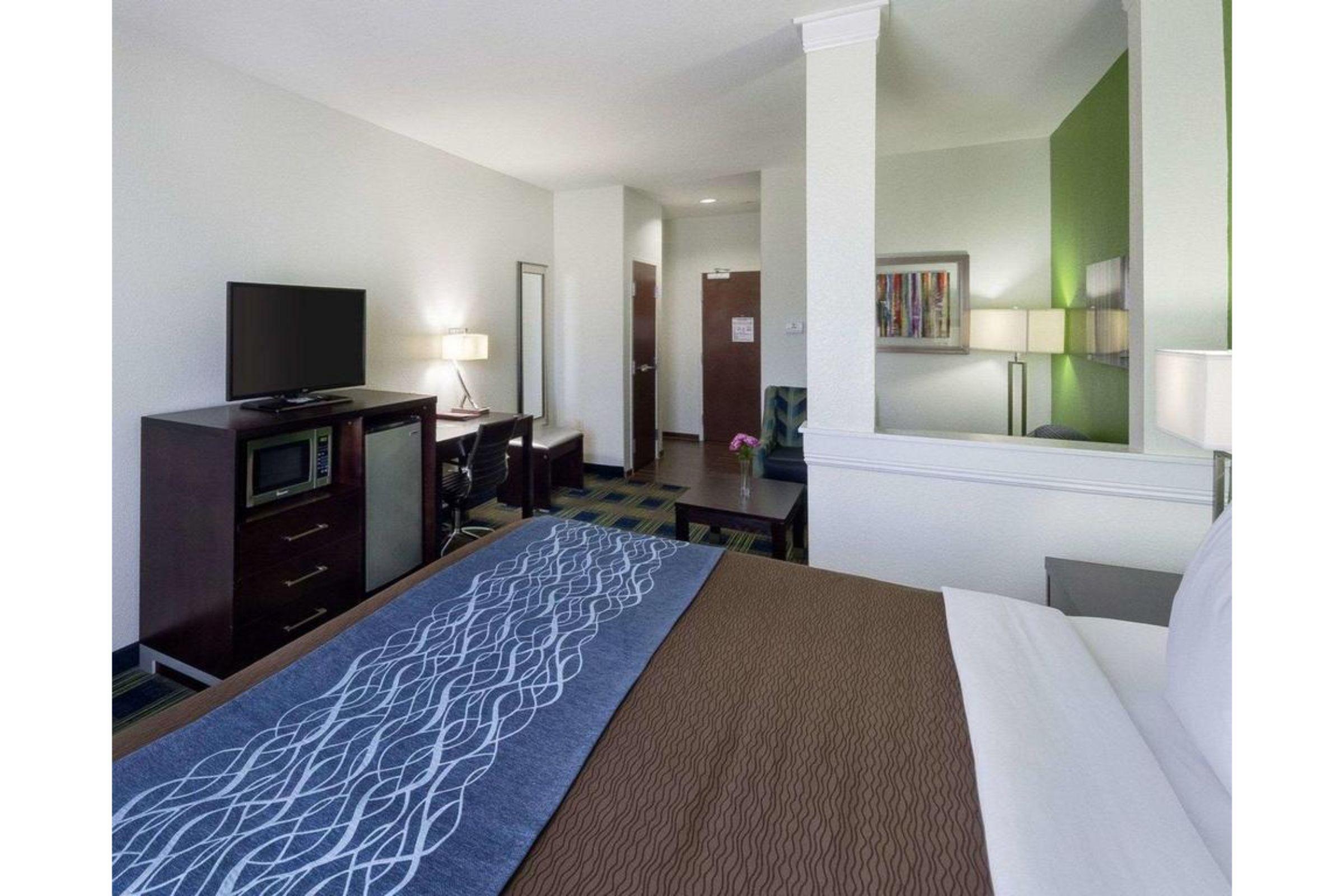 Comfort Inn & Suites Victoria North Exterior foto